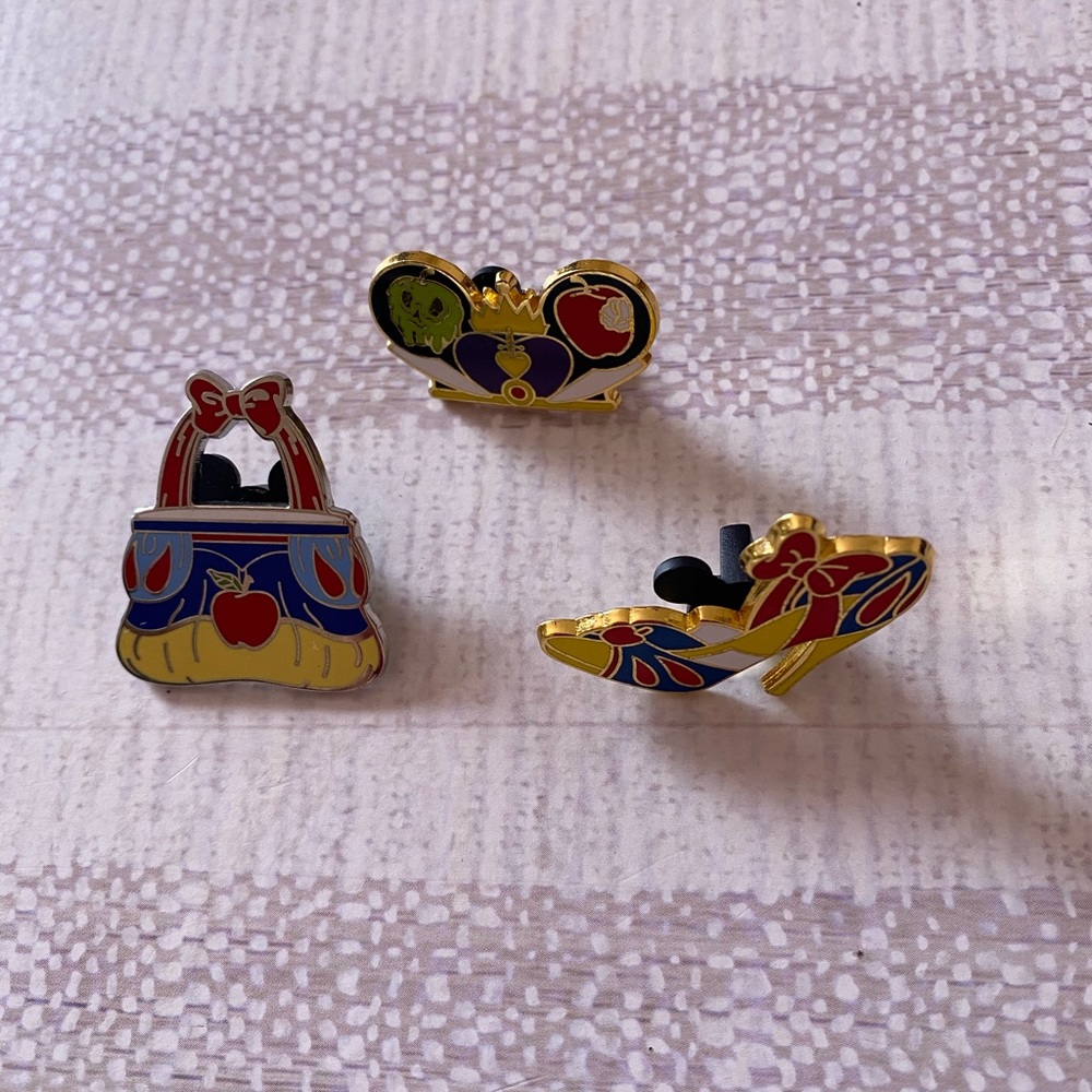 Disney Snow White Pins